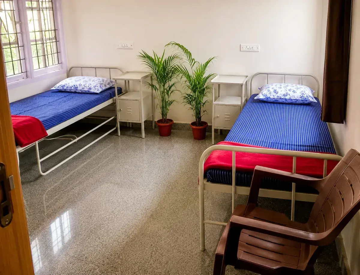 Vishwa Old Age Home - Caring Environment